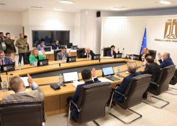 Me 11 vota pro, KLP zgjedh Joni Ketën për kreun e BKH. Të pranishëm edhe përfaqësuesit e SHBA dhe BE