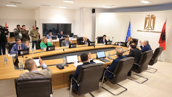 Me 11 vota pro  KLP zgjedh Joni Ketën për kreun e BKH  Të pranishëm edhe përfaqësuesit e SHBA dhe BE