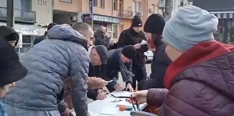 Mobilizohen studentët në Serbi  nis mbledhja e nënshkrimeve për zgjedhje të parakohshme parlamentare