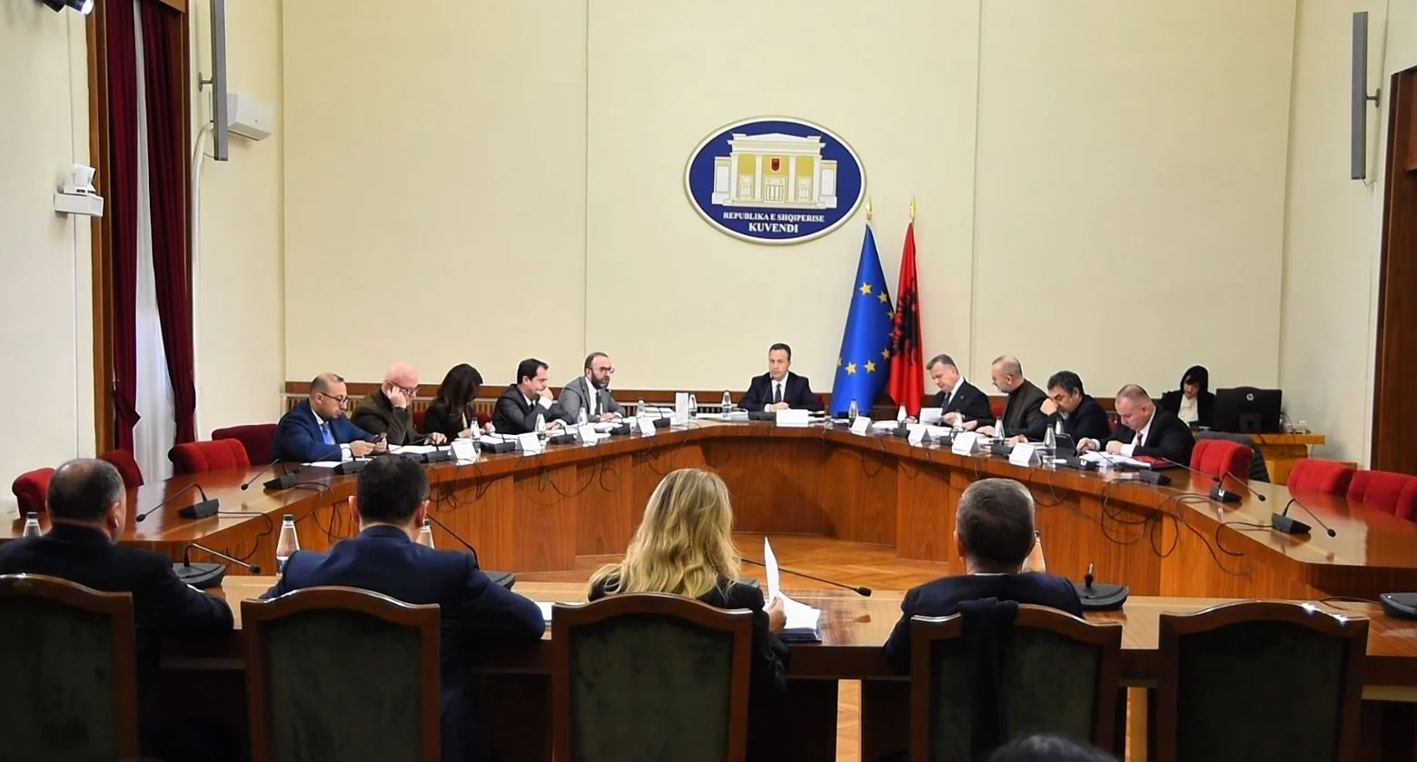 Avokati i Ballukut dhe PD kërkojnë USB në me  sekretin hetimor   që është kyçur në kasafortë