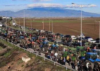 Protesta e fermerëve, bllokohet për 5 orë aksi Kakavijë–Janinë