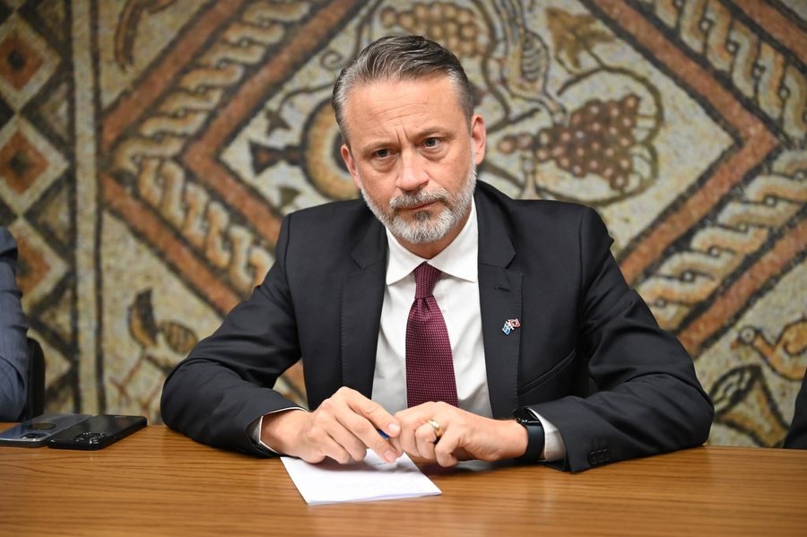 Ambasadori i Suedisë  Reforma e taksës së pronës e çon Shqipërinë më pranë BE së