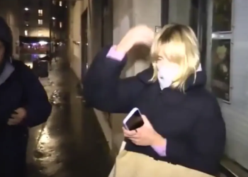 “Merre në telefon, thuaji ta ndali luftën”, gazetari konfrontohet me vajzën ilegale të Putinit