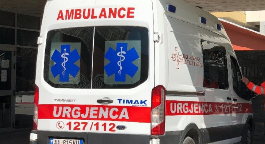 Fqinjët nuk e kishin parë prej ditësh  policia gjen të pajetë 70 vjeçaren në banesën e saj