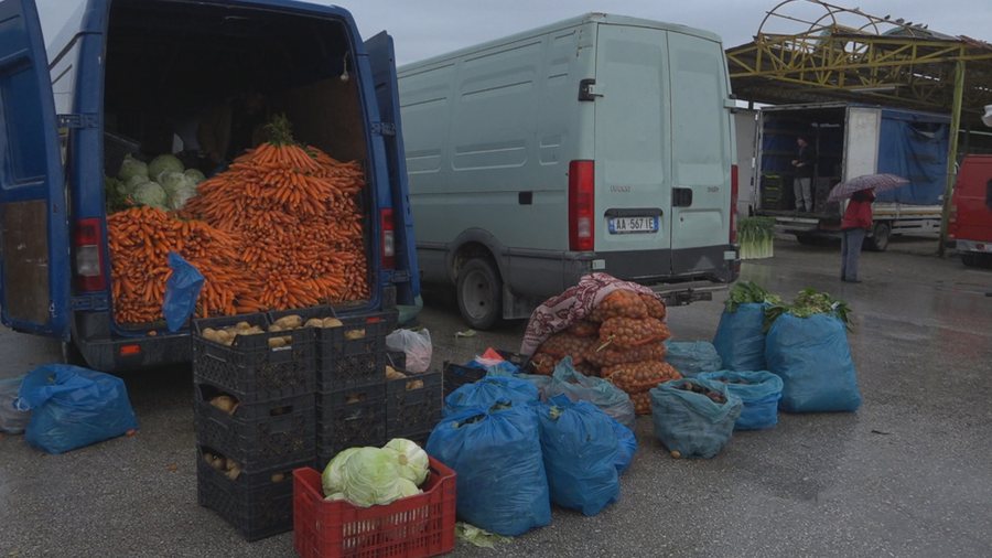 Gjobitja e kompanive që diktuan çmimet e fruta perimeve deri në 115  më të larta  shqetësim i ngritur prej vitesh