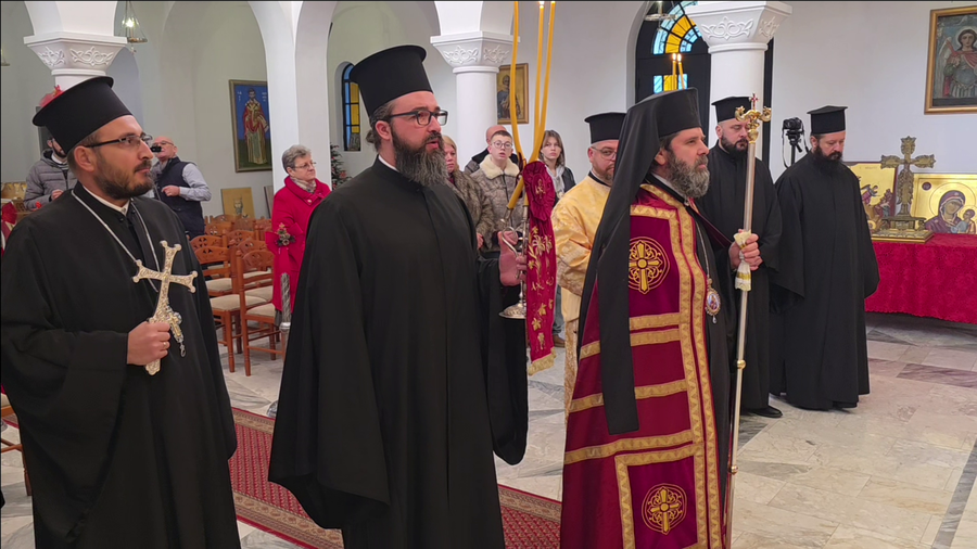 Kryepeshkopi Joan viziton për herë të parë Shkodrën  mesazhe për Zotin dhe familjen