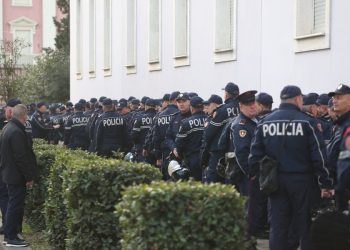 Protesta e Berishës, Policia e përgatitur për çdo skenar, rreth 1300 efektivë në terren