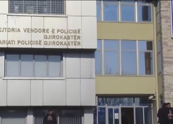 I shpallur në kërkim për prodhim e shitje droge, arrestohet i riu në Gjirokastër
