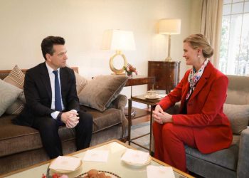 E ngarkuara me Punë e SHBA, VanHorn takon Shehajn: Opozita aktive rol thelbësor në demokraci