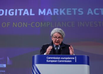 Ndalohen nga SHBA vizat për disa vende evropiane/ BE, Franca dhe Gjermania dënojnë vendimin