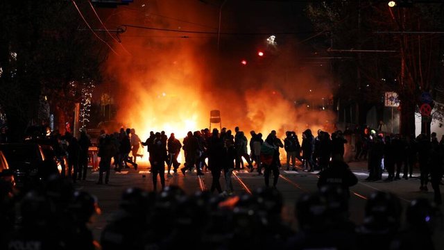 Nga Bangladeshi në Bullgari  Mania e importit të revolucioneve 