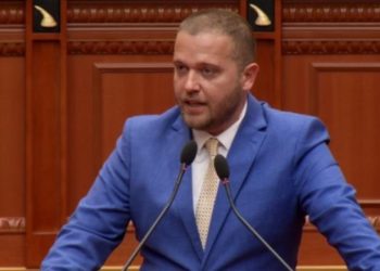 “Mandarinat e Konispolit nuk janë me pesticide, sulm i orkestruar mediatik”/ Bido: Të prekurit nga përmbytjet do dëmshpërblehen