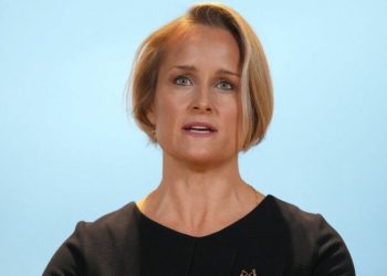 Shefja e MI6-ës mban fjalimin e parë publik: Po veprojmë mes paqes dhe luftës…