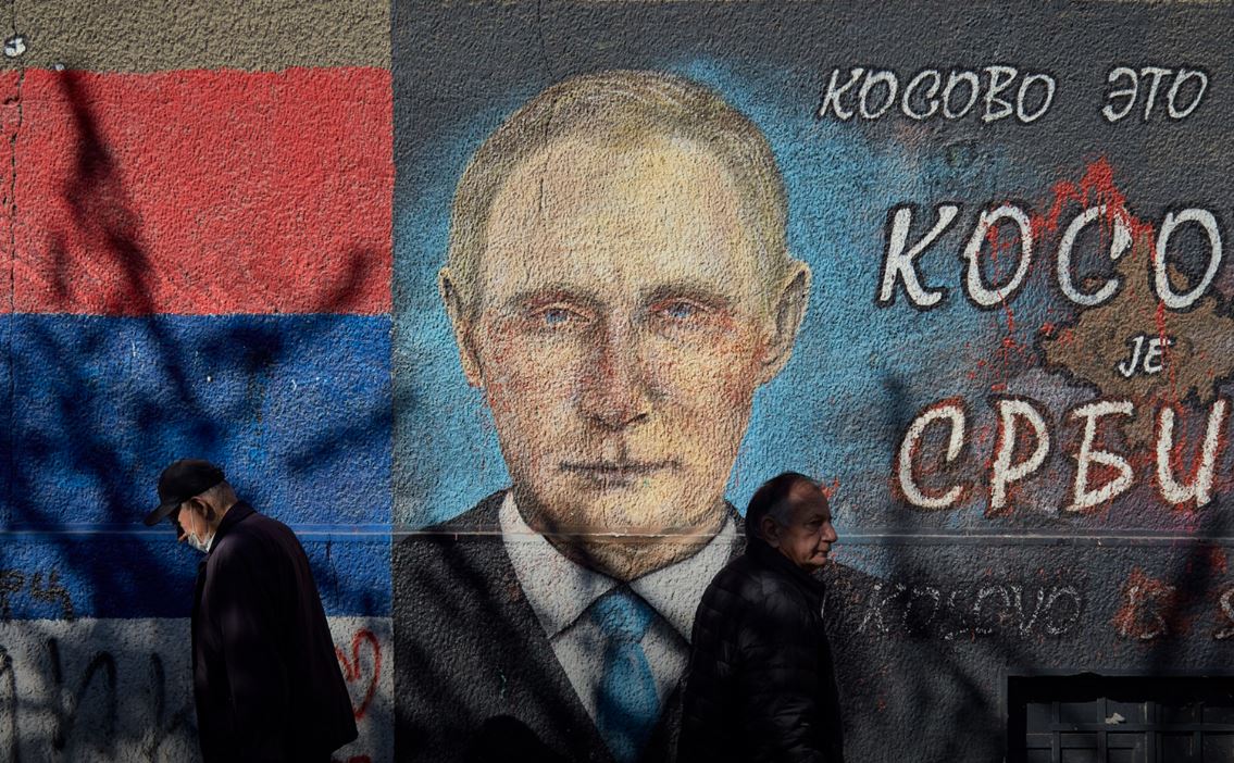 Britania shkurton ndihmën për Ballkanin Perëndimor  40  më pak fonde kundër ndikimit rus