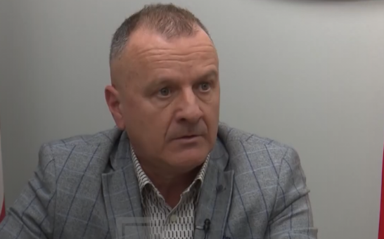 paqja-fiskale-ndan-biznesin-dhoma-amerikane-kunder-sinjal-negativ-per-investitoret