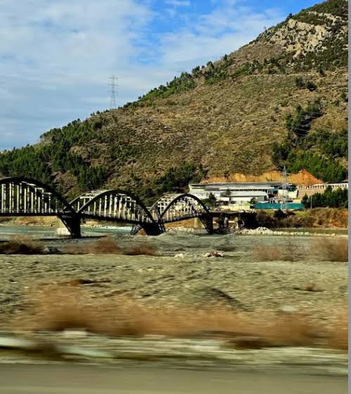 Ura e Matit  drejt hapjes  60 për qind e punimeve të rikonstruksionit  tashmë të përfunduara