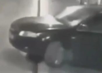 Vrasja e biznesmenit Mondi Mëhalla, pamjet e autorëve teksa dalin nga parkimi (VIDEO)