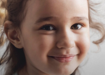 Dhjetor, të buzëqeshësh me SMILE.al!