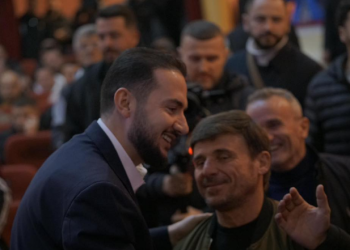 Salianji falenderon demokratët pas takimit në Elbasan: Ftoj të gjithë opozitarët ta bëjmë sërish PD shtëpinë politike të shumicës së shqiptarëve