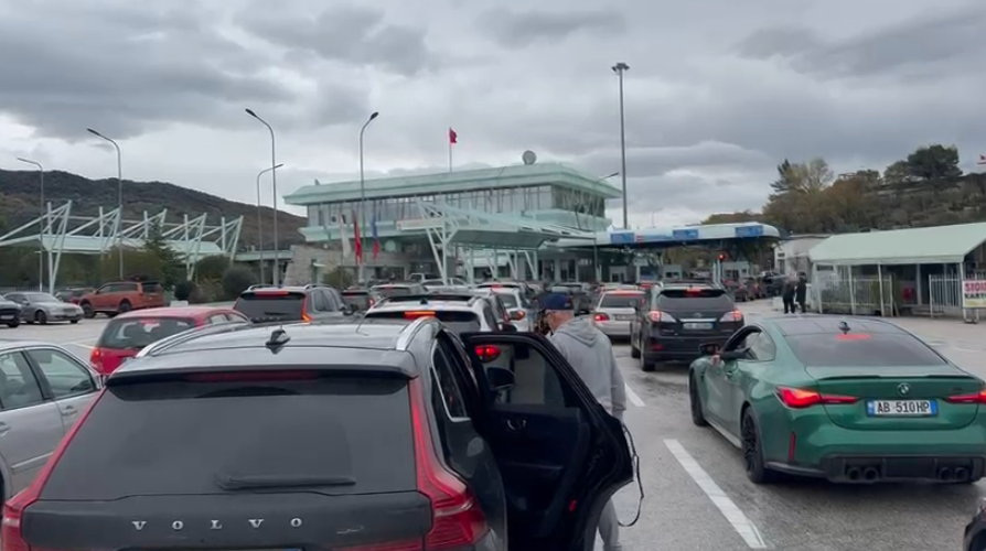 Protesta e fermerëve grekë  vijon dhe sot bllokimi i aksit Kakavijë Janinë