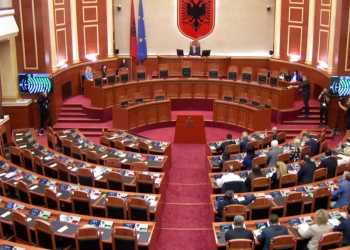 LIVE! Kuvendi mblidhet në seancë plenare, në rend dite edhe shqyrtimi i 14 projektligjeve
