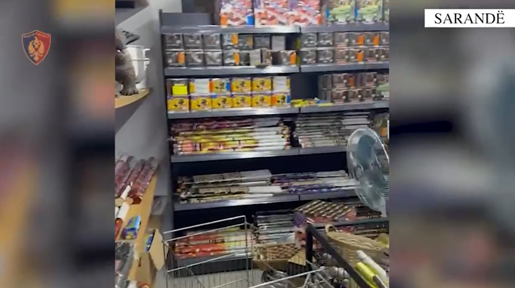 Tregtonin fishekzjarre në Sarandë  nën hetim dy pronarë të subjekteve tregtare