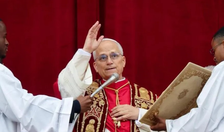 Mesazhi  Urbi et Orbi   Papa thirrje Kievit e Moskës të ulen në bisedime  mesazh edhe për Gazën