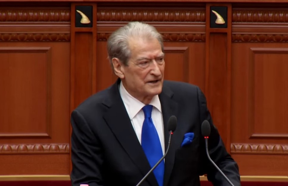  Shabani është lepuri i Surrelit   Berisha mazhorancës  Ju e dini që s merr dot asnjë firmë 