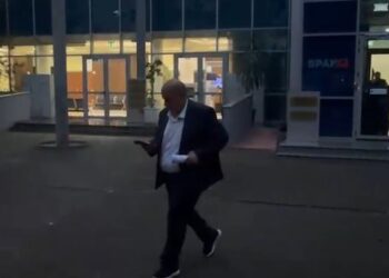 Del nga Prokuroria e Posaçme, ish-drejtori i Burgjeve Agim Ismaili. Nën hetim për tentativën e hakerimit të SPAK?