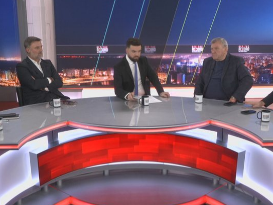  Po fyen demokratët  ke punuar me ta   Debati mes Dukës dhe Alibeajt  Mos e quaj PD kasolle se është turp