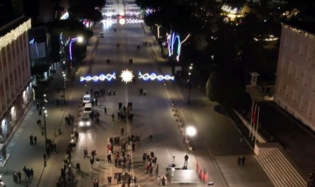 Bosh  Foltorja  e Berishës  Thërret mbështetës  por nuk ka njerëz në bulevard