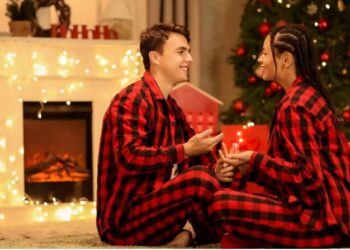 Këto janë katër bisedat që çdo çift duhet të bëjë para vitit të ri për një marrëdhënie më të fortë