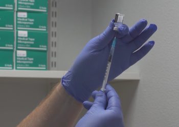 Rreziqe për jetën, paralajmërimi i “zi” amerikan për vaksinat ndaj Covid