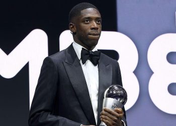 Ousmane Dembélé, më i miri në botë/ Francezi rrëmben çmimin e FIFA-s