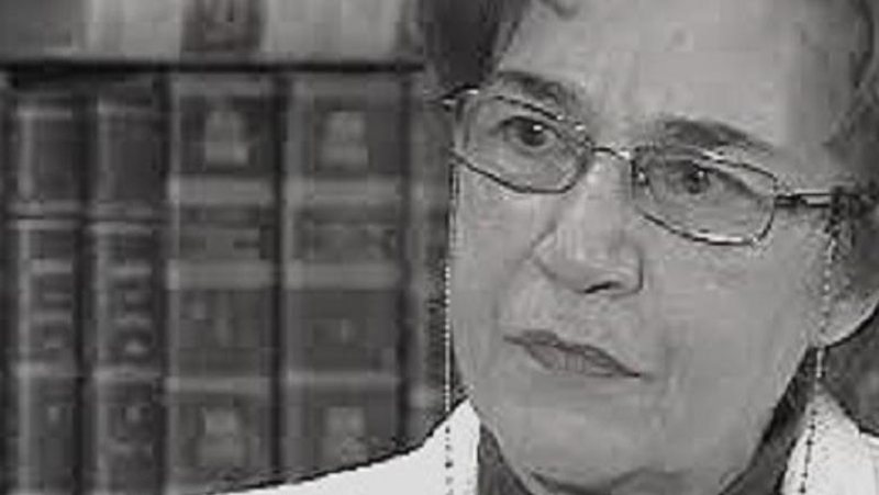 Refleksionet e studiueses së njohur  Pavarësisht lidhjeve familjare me Enver Hoxhën  as unë e Luani  nuk e kishim as në mendësi propagandën dhe luftën e klasave 