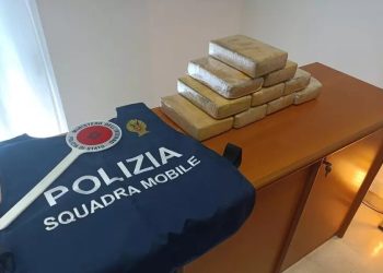 Megaoperacioni antidrogë në disa qytete italiane, 384 të arrestuar/ Sekuestrohen 1.4 ton lëndë narkotike, armë dhe..
