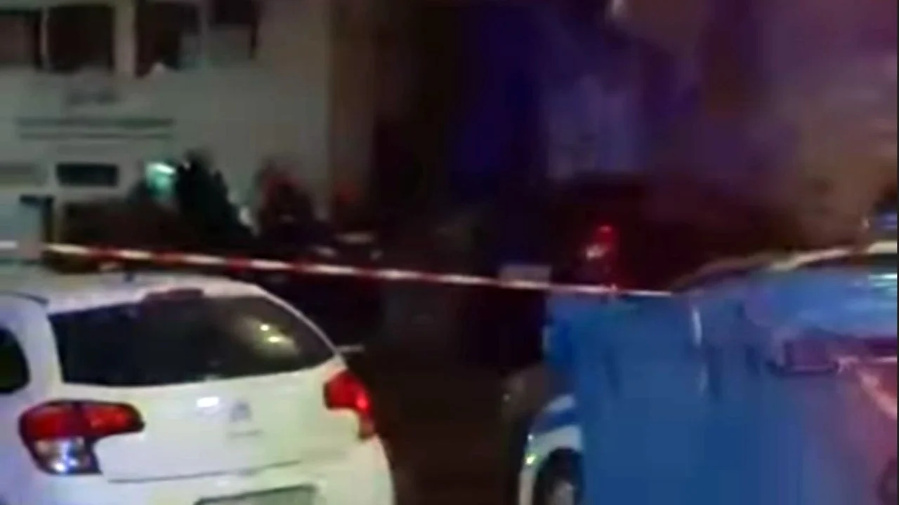 Tritol bankës në Selanik  shpërthimi i fuqishëm natën dëmton edhe apartamentet dhe bizneset