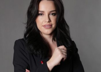 Thika që po zëvendëson fjalën: Çfarë po ndodh me fëmijët tanë?