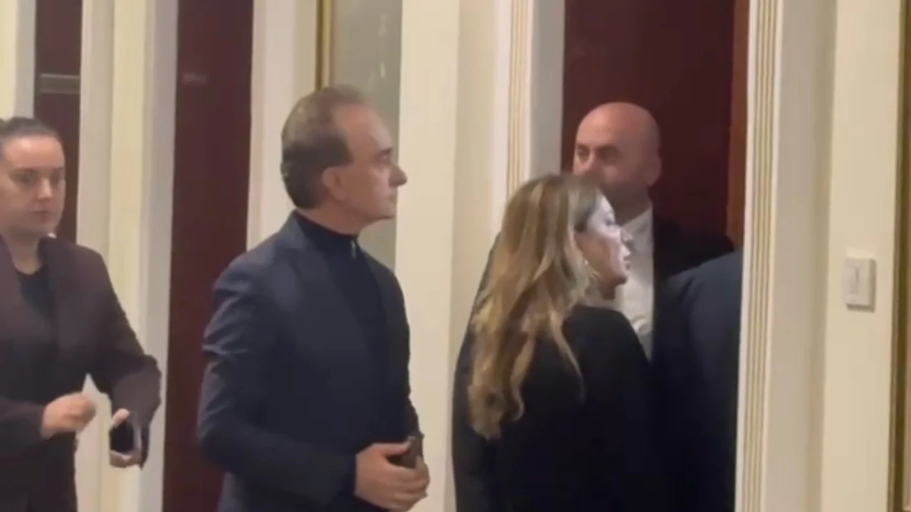 Debate në ambientet e Kuvendit  Luan Baçi  Të lejohet raportimi i mediave 