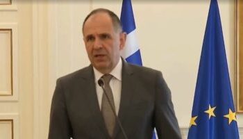 Konferenca me Spiropalin, ministri grek: Shqipëria, progres për në BE. Të drejtat e minoritetit grek, përparësi për ne