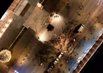 Nis “Foltorja” e opozitës para Kryeministrisë/ Berisha mbledh një gusht mbështetësish