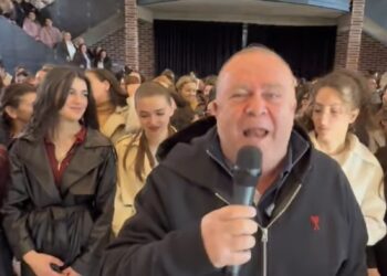 Mesazh për prodhimin shqiptar dhe Shqipërinë evropiane/ Gjergj Luca uron Vitin e Ri me punëtorët e tij (VIDEO)