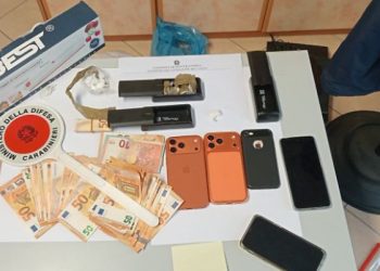 Nuhatja e qenit tradhton 2 vëllezërit shqiptarë, ishin pjesë e rrjetit të kokainës në Firence! Sekuestrohen…