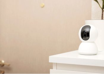 Skandali kibernetik, 120 mijë kamera shtëpish dhe biznesesh në sulmin e hakerave/ Në internet publikohen pamjet me përmbajtje s*ksuale