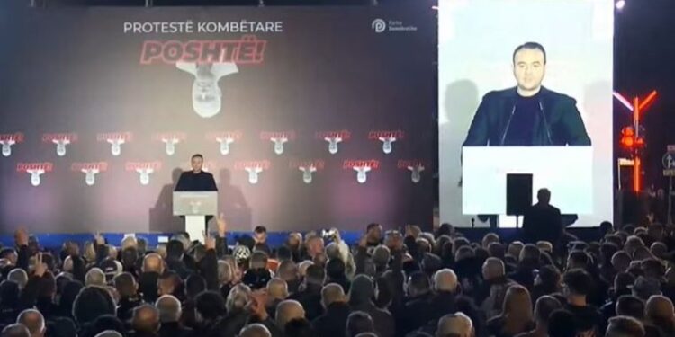  U arrestuan pa asnjë provë dhe fakt   Deputeti Klevis Balliu pas lirimit të protestuesve nga Gjykata  U ndaluan nga Policia me urdhrat e  