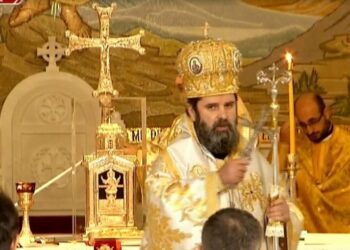 Festa e Krishtlindjes, mesazhi i Kryepeshkopit Joan nga katedralja “Ngjallja e Krishtit”: Bota ka nevojë për dritë