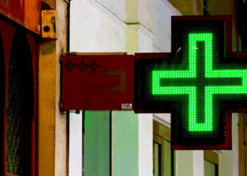 Fondi i Sigurimit i akuzoi për fatura fiktive, penalizohen 360 farmaci/ Reagimi i farmacistëve: Jo dënim kolektiv