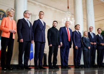 Liderët evropianë dhe Von der Leyen sot në një telefonatë me Zelenskyn dhe Trumpin