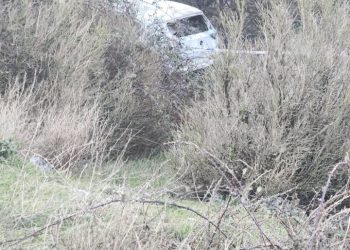 (VIDEO-FOTO) Pamjet e makinës së shkrumbuar/ Djegia e mjetit në Llogara, dyshime për vrasje