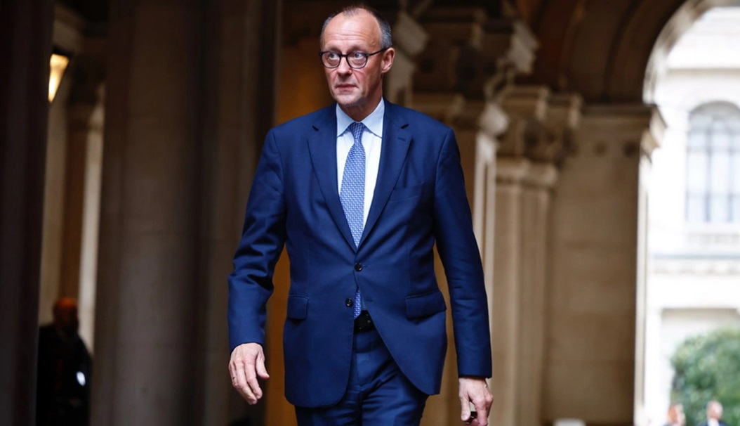  Nuk mund të rrimë duarkryq teksa bota riorganizohet    Kancelari Merz bën thirrje për ngrirjen e aseteve ruse